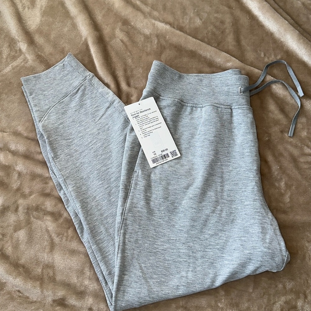 Lululemon Rest for Resilience Jogger